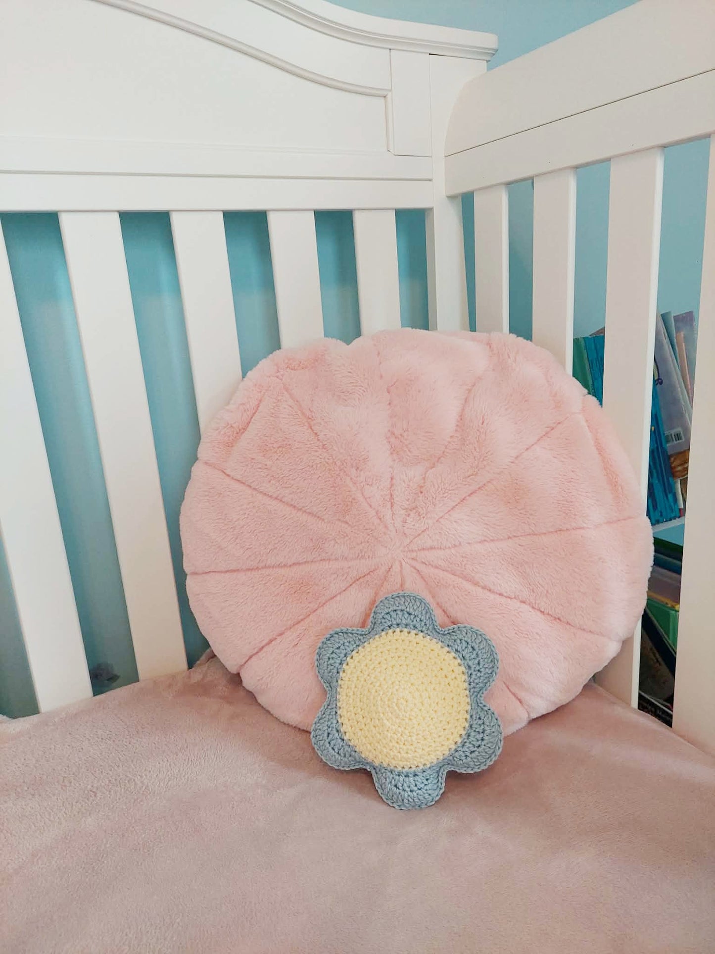 Blue Daisy Pillow