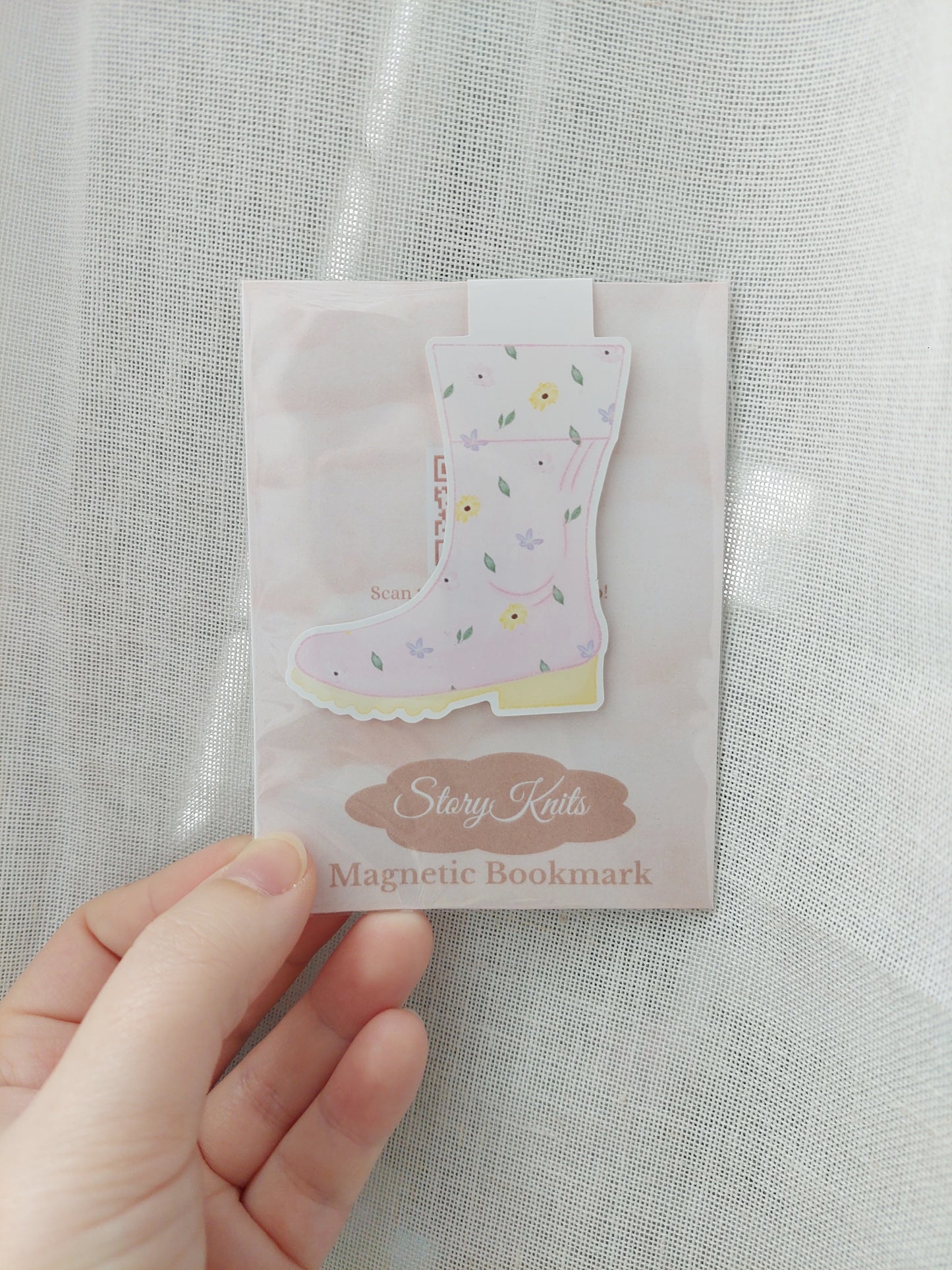 Rainboot Magnetic Bookmark